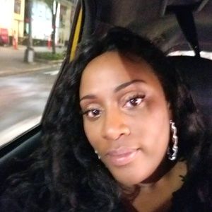 Meet your Posher, Latoya